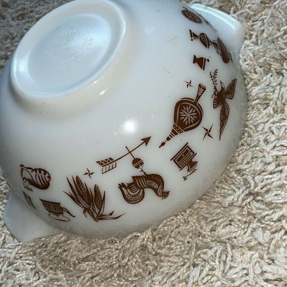 Vintage Pyrex 443 Early American Cinderella 2.5 Qt Bowl - Picture 11 of 11